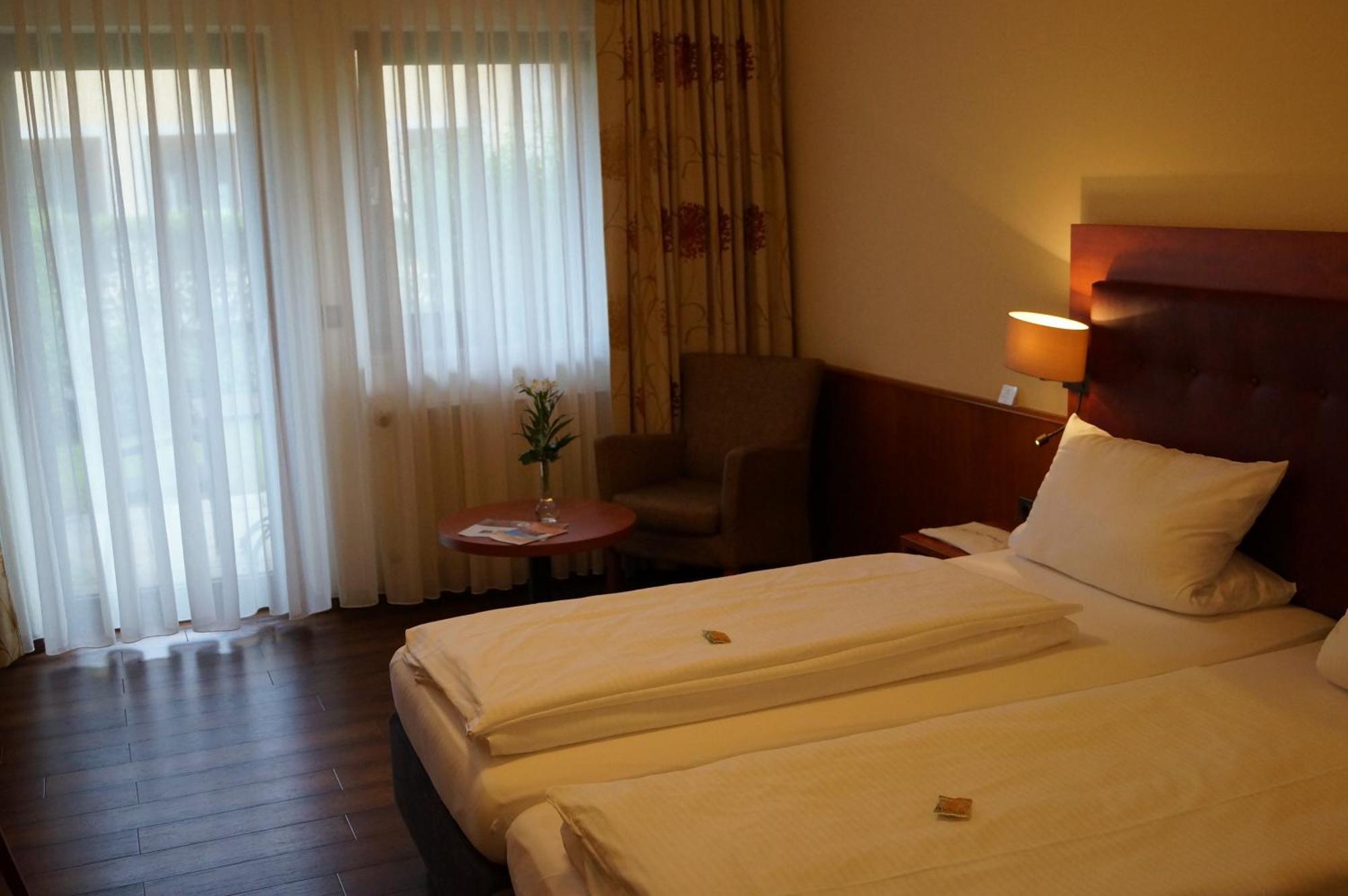 Gasthof - Hotel Zum Loewen Schwabthal Eksteriør billede